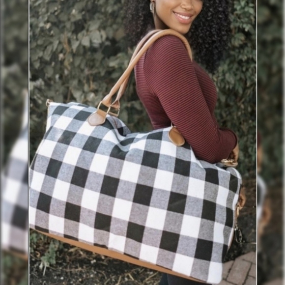 5⭐ Black & white buffalo plaid oversized weekender duffle bag vegan leather - Picture 2 of 6